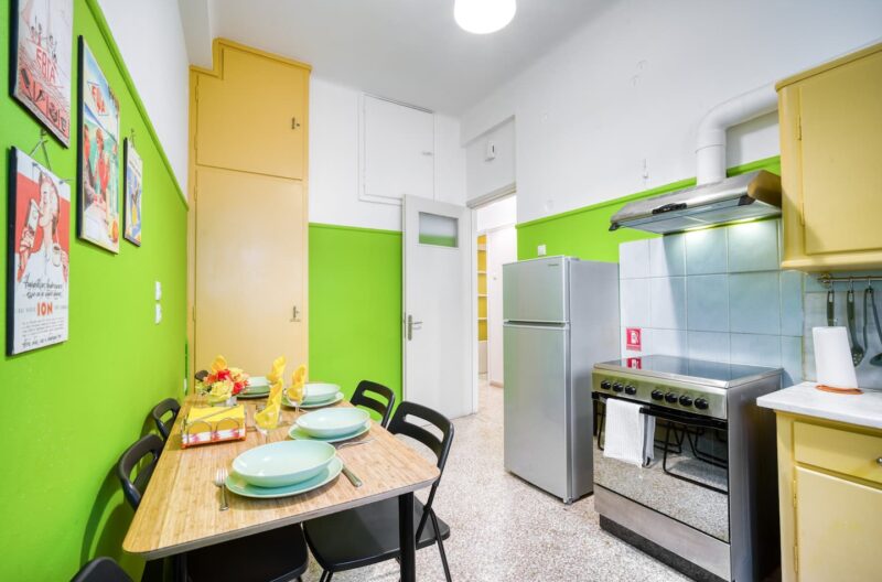 Photo inspiration: Curated Zero Waste Apartment Art Gallery Gallery View 49